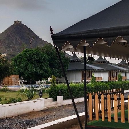 The Glorious Hills Resort Pushkar Esterno foto